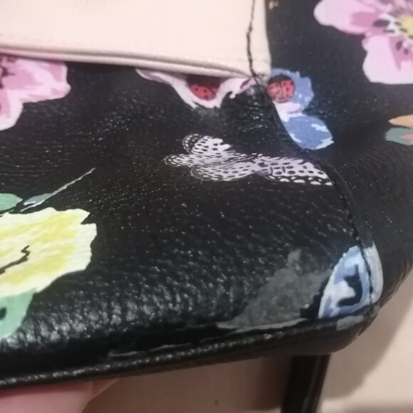 🥳Host Pick!🥳 Betsey Johnson Purse w/ Baby Pink Bow & Removable Shoulder Strap - Picture 11 of 12